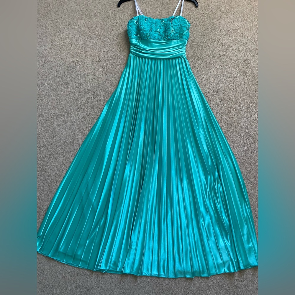 Strapless prom dress with pleated skirt